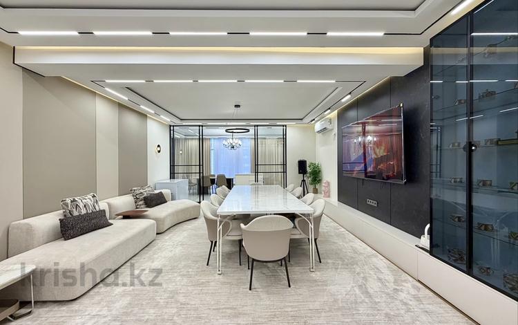 4-бөлмелі пәтер · 260 м² · 3/7 қабат, Достык 132 — Достык Плаза, бағасы: 3.5 млн ₸ в Алматы, Медеуский р-н — фото 15