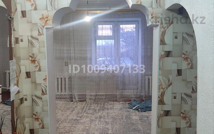 3-комнатная квартира · 62 м² · 2/2 этаж, Байтурсынов 14 за 5 млн ₸ в Кандыагаш — фото 2
