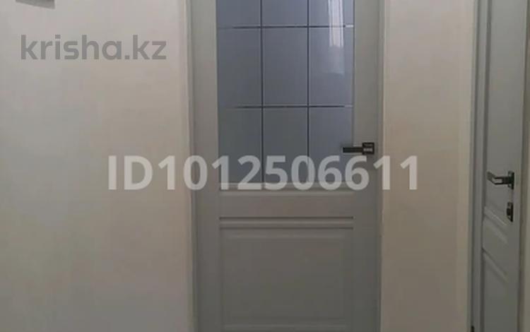 2-комнатная квартира · 75 м² · 5/16 этаж, мкр. Алмагуль, Бейбарыс. 17 — Торговый дом Айша Поликлиника за 24 млн ₸ в Атырау — фото 2