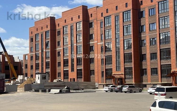 4-комнатная квартира · 140 м² · 4/5 этаж, мкр. Алтын орда 100В за 44 млн 〒 в Актобе — фото 2