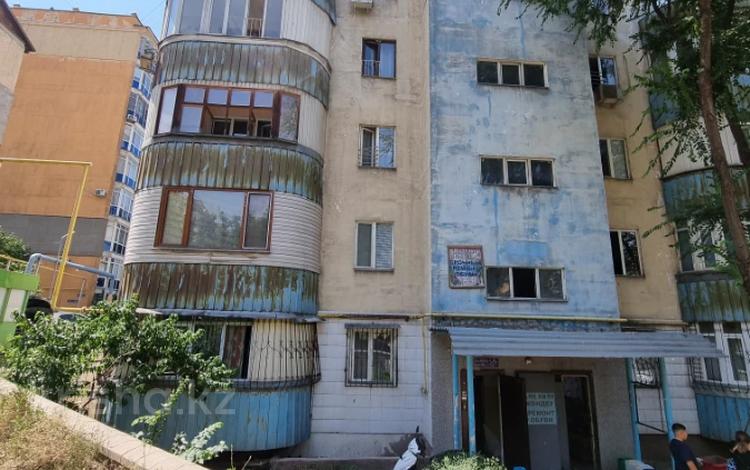 1-бөлмелі пәтер · 46 м² · 3/9 қабат, мкр Мамыр-3 8 — Шаляпина, бағасы: 260 000 ₸ в Алматы, Ауэзовский р-н — фото 2