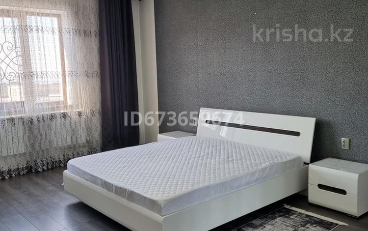 2-комнатная квартира · 70 м² · 11/11 этаж, мкр Жетысу-3 59 — Абая- Саина за 350 000 〒 в Алматы, Ауэзовский р-н — фото 2