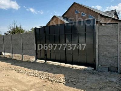 Отдельный дом · 7 комнат · 250 м² · 8.5 сот., Теректи 19 — Микрорайон Шолдала за 30 млн 〒 в Таразе