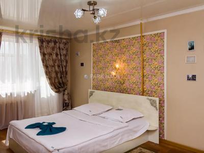 1-комнатная квартира, 32 м², 2/5 этаж посуточно, Жамбыла Жабаева за 12 000 〒 в Петропавловске