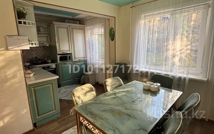 4-бөлмелі пәтер · 59 м² · 1/5 қабат, михаэлиса 17 — 11 школа, магазин «ромашка» , музыкальная школа,больница,остановка, сквер на комендантке, бағасы: 22 млн ₸ в Усть-Каменогорске — фото 2