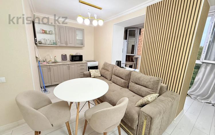 1-комнатная квартира · 56 м² · 4/10 этаж, мкр Михайловка , Крылова — Центральный парк, вокзал, 45 квартал, центр, Аманжолова, Крылова, Cosmonaut за 25 000 ₸ в Караганде, Казыбек би р-н — фото 94