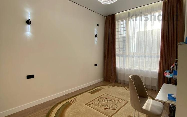 2-комнатная квартира · 61 м² · 11/16 этаж, Санжара Асфендиярова 8 за 51.5 млн ₸ в Астане, Нура р-н — фото 2