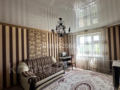 4-бөлмелі пәтер · 90 м² · 2/5 қабат, Муратбаева 27а — Муратбаева/нур, бағасы: 28 млн ₸ в Талдыкоргане, мкр военный городок Жулдыз