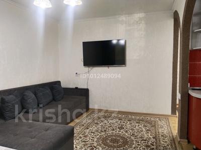3-бөлмелі пәтер · 65 м² · 2/6 қабат, Дулатова 135, бағасы: 300 000 ₸ в Семее