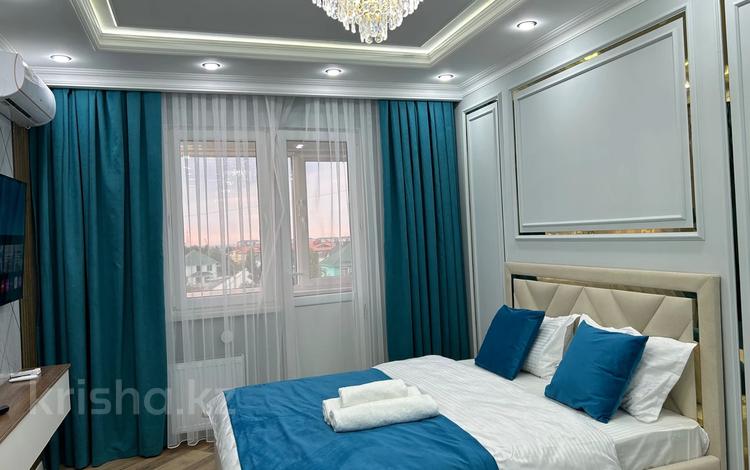 1-комнатная квартира, 45 м², 4/12 этаж посуточно, мкр Асар , ​Туркия 1280/2 — Shymkentsity mall, Алматинская трасса, конгресс холл за 15 000 〒 в Шымкенте, Каратауский р-н — фото 11