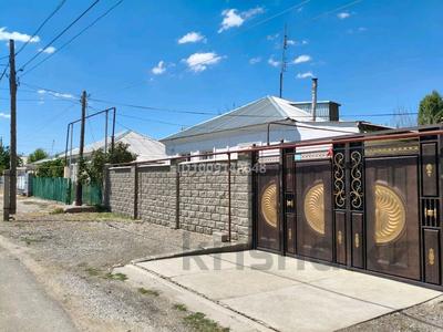 Отдельный дом · 5 комнат · 492 м² · 7.7 сот., Байтурсын 19 за 20 млн 〒 в Каратау