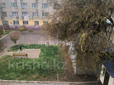 1-комнатная квартира · 22 м² · 3/4 этаж, 5 микрорайон 24 — Рядом кайкармет,парк здоровья за 5 млн 〒 в Таразе