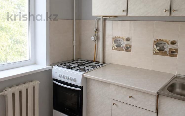 1-комнатная квартира · 34 м² · 3/5 этаж, Ержанова за 12.5 млн ₸ в Караганде, Казыбек би р-н — фото 3