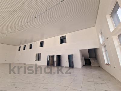 Свободное назначение, офисы, магазины и бутики, склады, азс, автосервисы и автомойки, общепит, бани, гостиницы и зоны отдыха, фитнес и спорт, медцентры и аптеки, образование, развлечения, конференц-залы, кабинеты и рабочие места, студии · 1300 м² за 2 млн 〒 в 