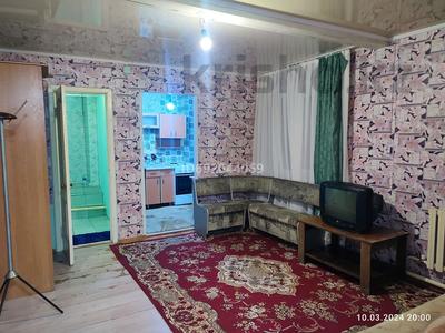 2-комнатная квартира, 38 м², 1 этаж помесячно, Калмукан Исабая 64 — 2 Южная за 75 000 〒 в Павлодаре