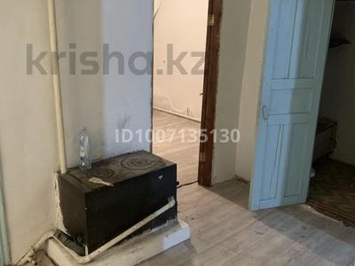 5-комнатная квартира · 52.6 м² · 2/2 этаж, Еркындык 9 — Мектептін жанында за 3 млн 〒 в Талдыкоргане