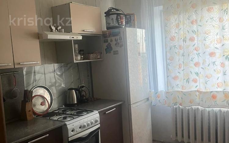 3-комнатная квартира · 54.1 м² · 9/9 этаж, Утепбаева за 23 млн 〒 в Семее — фото 2