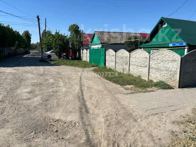 Отдельный дом · 3 комнаты · 60.7 м² · 4 сот., Кольцова 48 — Пересечение ул. Арынова и Орал (бывш. Кольцова) за 17.9 млн ₸ в Актобе, мкр Москва