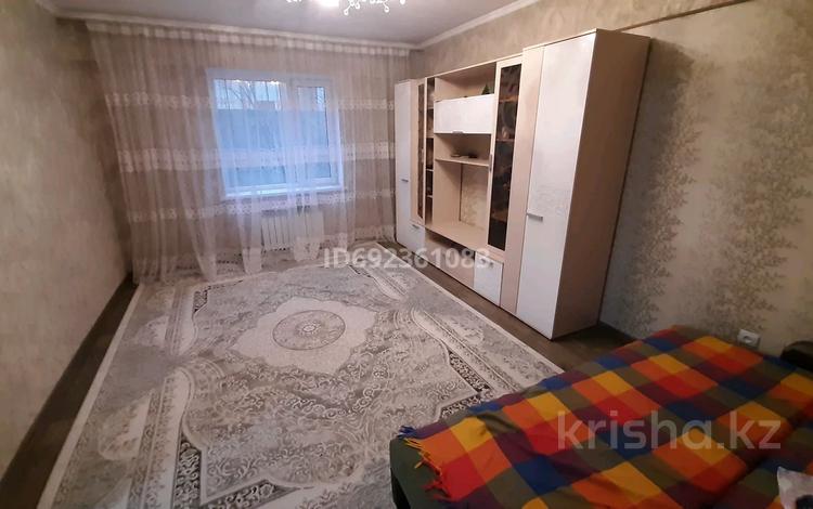 2-комнатная квартира, 60 м², 1/4 этаж, Баишева 143 — Барнаульская Жангельдина