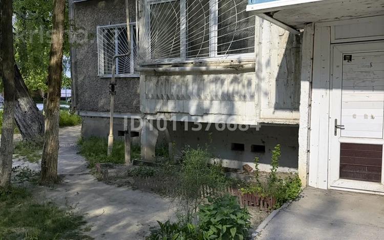 1-комнатная квартира · 36 м² · 1/5 этаж, мкр Алатау за 11 млн ₸ в Таразе — фото 2