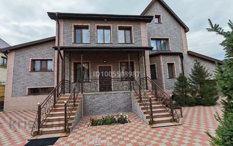 Жеке үй · 6 бөлме · 500 м² · 12 жүзд., Аманжолова, бағасы: ~ 375.6 млн ₸ в Караганде, Казыбек би р-н — фото 2