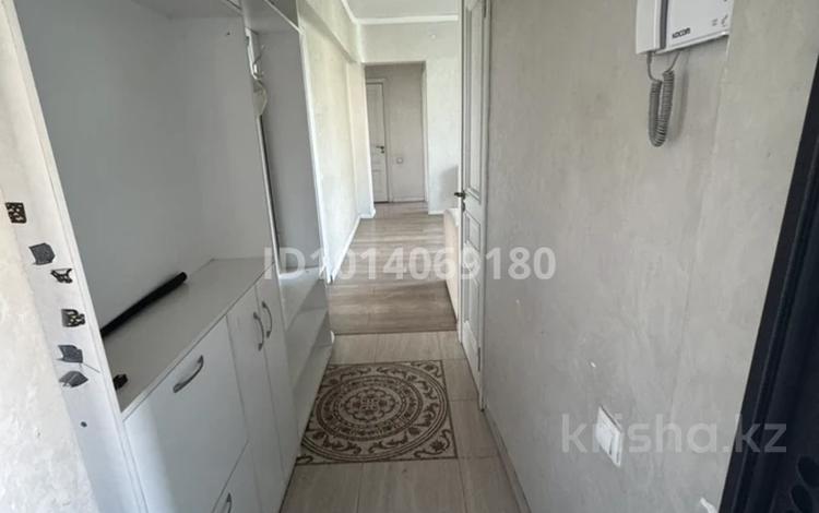 4-комнатная квартира · 70 м² · 4/9 этаж, Богембай батыра 89 за 500 000 ₸ в Алматы, Медеуский р-н — фото 2