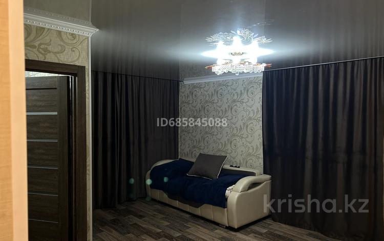 1-комнатная квартира, 34 м², 1/4 этаж, Матросова 6 за 6 млн 〒 в Темиртау — фото 2