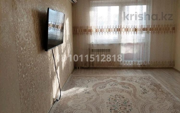 3-бөлмелі пәтер · 80 м² · 4/9 қабат, 10 микр 2 — Алтындар, Бизнес центр Карачаганак, бағасы: 250 000 〒 в Аксае — фото 2