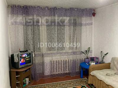 1-бөлмелі пәтер · 36 м² · 4/4 қабат, Рысбек батыр 6 — Находиться возле Район Химпас 12 мкр,народный банк,школа садик,Ровд т., бағасы: 6.5 млн 〒 в Таразе