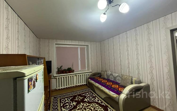 2-комнатная квартира, 31.7 м², 8/9 этаж, Дулатова за ~ 8.2 млн 〒 в Семее — фото 2