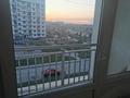 1-комнатная квартира, 40.6 м², 4/8 этаж помесячно, Б. Момышулы 5 за 150 000 〒 в Алматы — фото 4