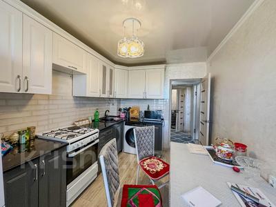 4-комнатная квартира · 76 м² · 4/5 этаж, самал за 24.5 млн 〒 в Талдыкоргане, мкр Самал