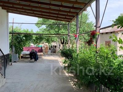 Жеке үй · 4 бөлме · 74 м² · 7 сот., Молда мұса 84 — 10мектеп, бағасы: 18 млн ₸ в Кентау