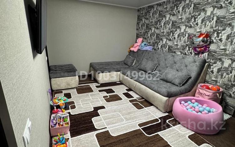 2-комнатная квартира · 45.5 м² · 2/5 этаж, Абая 92 — Абая 92 за 12.5 млн ₸ в Темиртау — фото 2