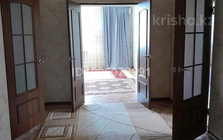 Отдельный дом · 6 комнат · 260 м² · 10 сот., Центральная 42 — Остановка за 18 млн 〒 в Кызылтобе — фото 2