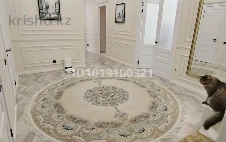 4-комнатная квартира · 125.2 м² · 3/7 этаж, Керей и Жанибек хандар 42 за 125 млн ₸ в Астане, Есильский р-н — фото 2