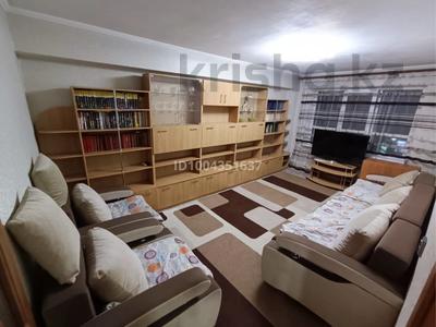 3-комнатная квартира · 75 м² · 3/5 этаж, Ворошилова (проспект Шакарима) 97 за 240 000 〒 в Усть-Каменогорске, Ульбинский