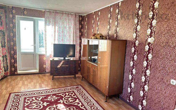 3-бөлмелі пәтер · 62.6 м² · 4/5 қабат, 6 МКР, бағасы: 12 млн ₸ в Темиртау — фото 3