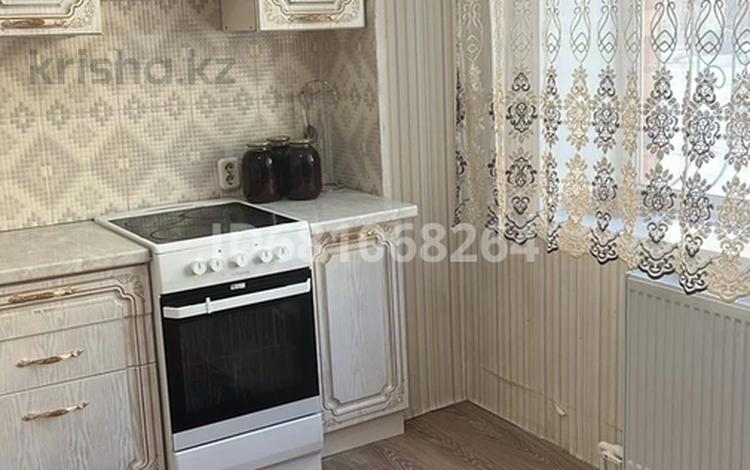 2-комнатная квартира · 58 м² · 1/5 этаж, мкр Юго-Восток, Республики 1/4 — Шапагат за 200 000 ₸ в Караганде, Казыбек би р-н — фото 2