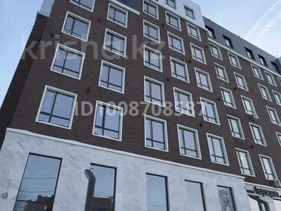 2-комнатная квартира · 60 м² · 7/7 этаж, Маметова 44 за 37 млн 〒 в Уральске