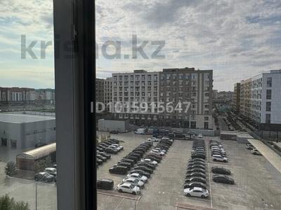 2-бөлмелі пәтер · 55 м² · 6/9 қабат, Нұрсая ш/а., Абулхайр-хана 63 — Блок 6, бағасы: 400 000 ₸ в Атырау, мкр Нурсая