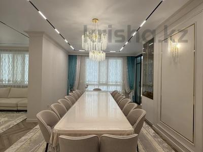 4-бөлмелі пәтер · 220 м² · 2/9 қабат, Есенжанова 3/2, бағасы: 170 млн ₸ в Уральске