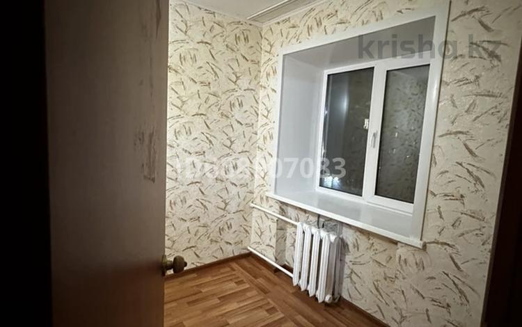 2-комнатная квартира, 45 м², 4/5 этаж помесячно, Короленко 1 за 140 000 〒 в Павлодаре — фото 2