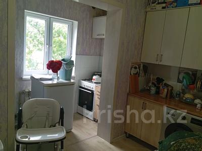 2-бөлмелі пәтер · 45 м² · 5/5 қабат, 10 мкр( Аса) 1, бағасы: 10.5 млн ₸ в Таразе