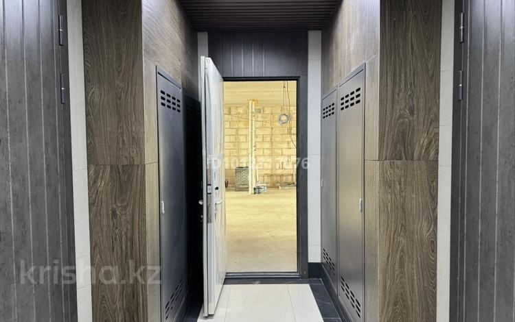 3-комнатная квартира · 129 м² · 3/4 этаж, Жаксылык Ушкемпирова 36 за 129 млн ₸ в Алматы, Бостандыкский р-н — фото 2