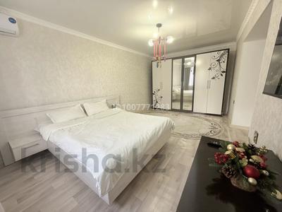 1-бөлмелі пәтер · 38 м² · 2/4 қабат, мкр Акбулак, Толе би 75 — Прос. Толе би -просп.Жамбыла, бағасы: 10 000 ₸ в Таразе
