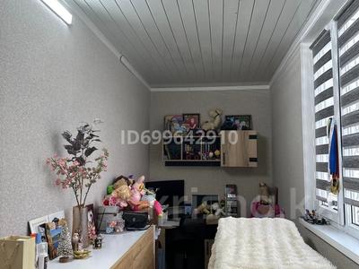 Пәтерлер в Мангистауской обл.: 1-бөлмелі пәтер · 40.5 м² · 5/5 қабат, 7-й мкр 11, бағасы: 10.5 млн 〒 1-бөлмелі пәтер · 40.5 м² · 5/5 қабат, 7-й мкр 11, бағасы: 10.5 млн 〒 в Актау