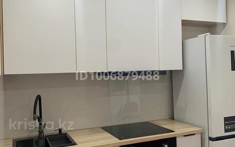 1-комнатная квартира · 38 м² · 4/9 этаж, Казыбек би 35 за 220 000 ₸ в Астане, Нура р-н — фото 2