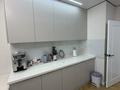 3-комнатная квартира · 80 м² · 2/14 этаж, Жандосова 94/8 38А за 68 млн ₸ в Алматы, Бостандыкский р-н — фото 3