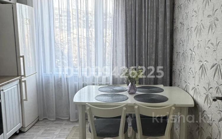 3-комнатная квартира · 70 м² · 3/9 этаж, Каркаралинская 22 за 35 млн ₸ в Семее — фото 2